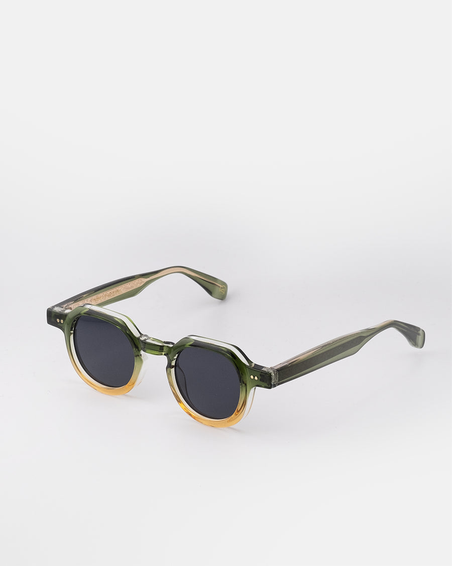 VerdantEdge – Green/Honey