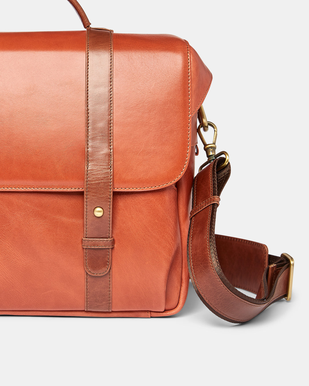 登坂広臣 ØMI CDL Faux Leather Travel Bag Cleveland Travel / Camera Bag – Ryokō